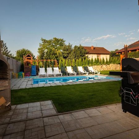 Rezidencia Podhajska Aparthotel Exteriör bild