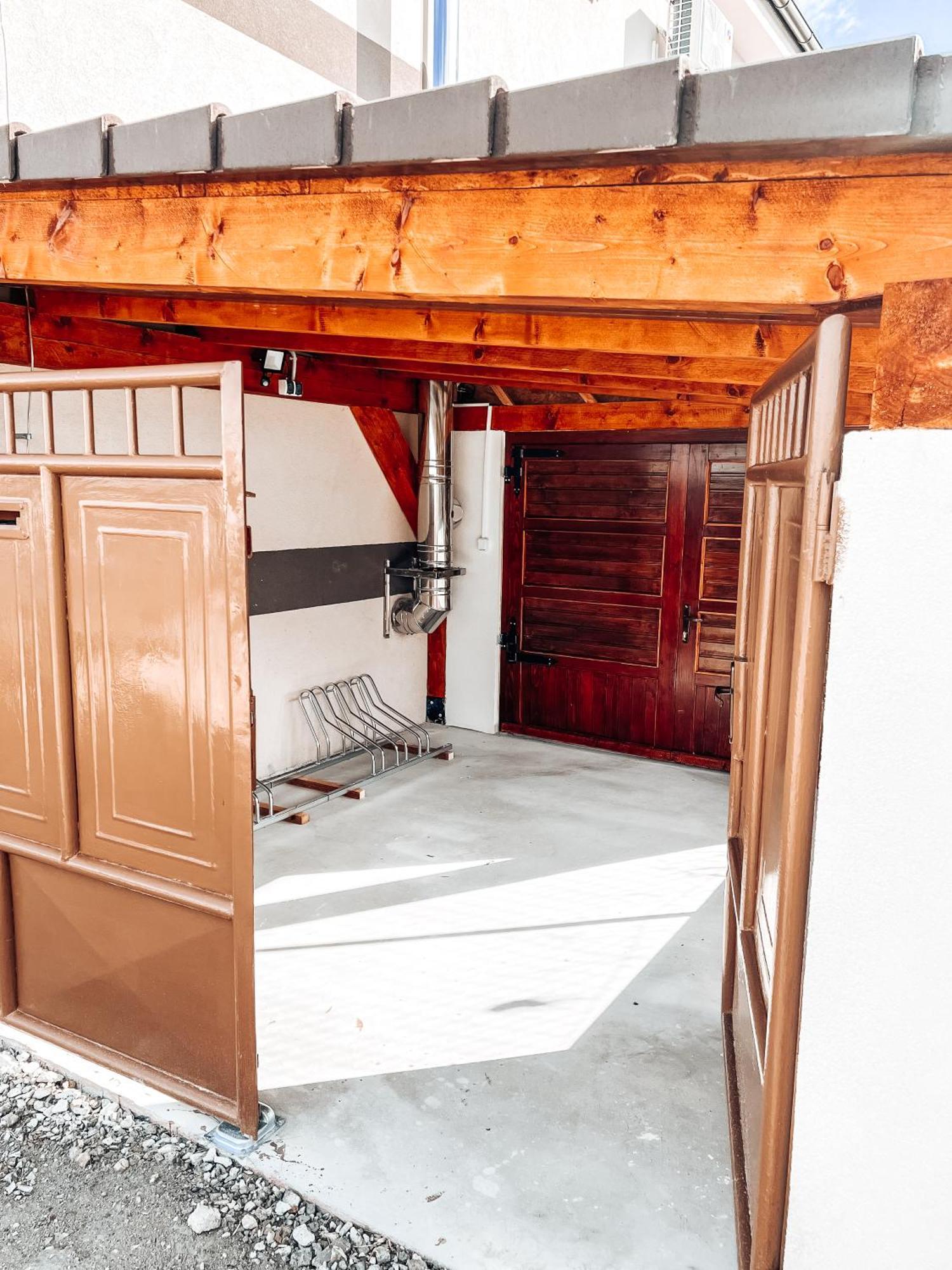 Rezidencia Podhajska Aparthotel Exteriör bild