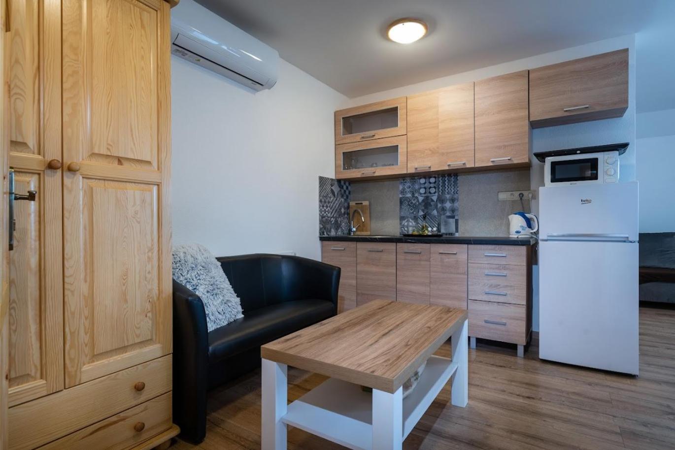 Rezidencia Podhajska Aparthotel Exteriör bild