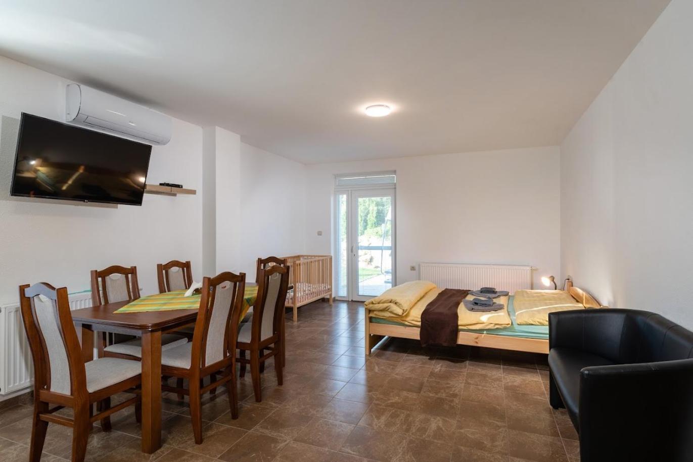 Rezidencia Podhajska Aparthotel Exteriör bild